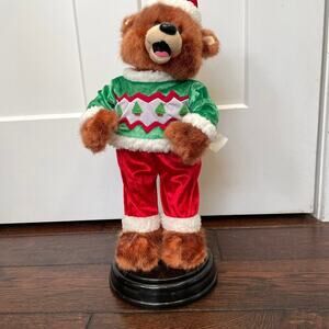 Gemmy Christmas Bear Shake your Booty 2005 Sound Dance Animated Toy READ